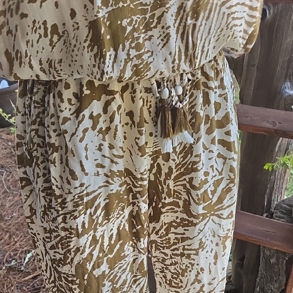 Blue Island Cream Olive Green Abstract Print Strapless Jumpsuit Size Small - Picture 4 of 17